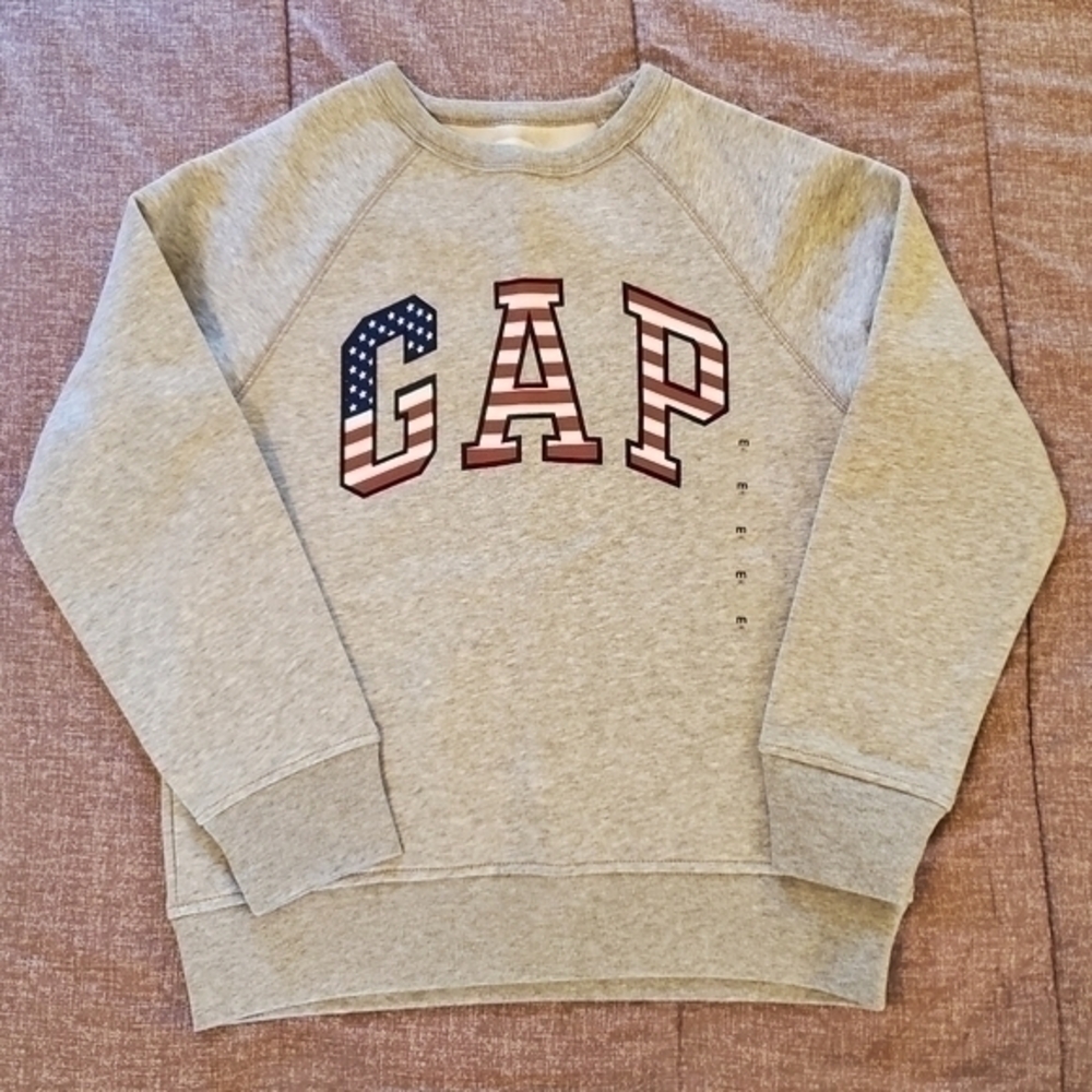 NWT Gap grey sweatshirt